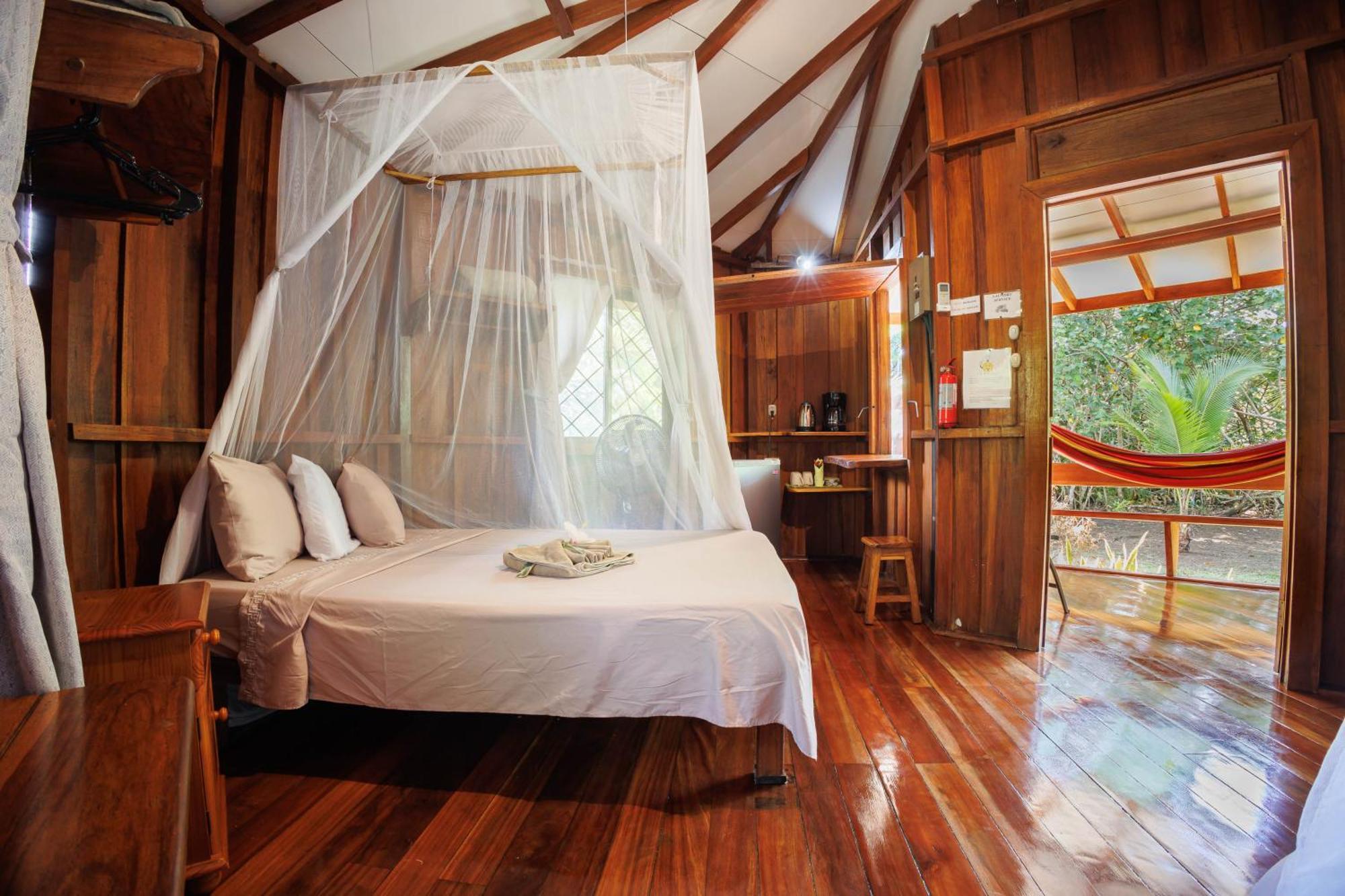 Bungalows Aché Cahuita Exterior foto