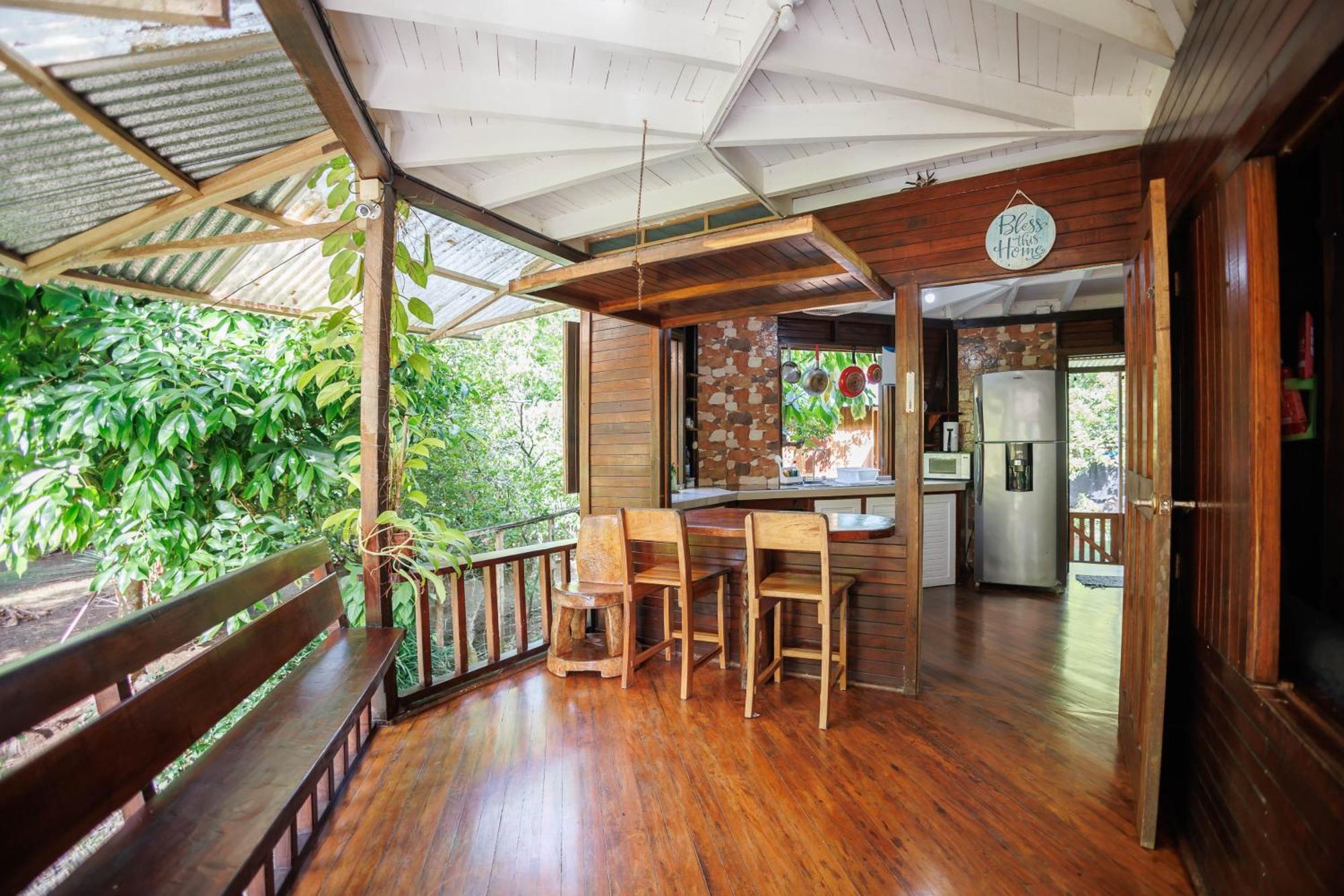 Bungalows Aché Cahuita Exterior foto