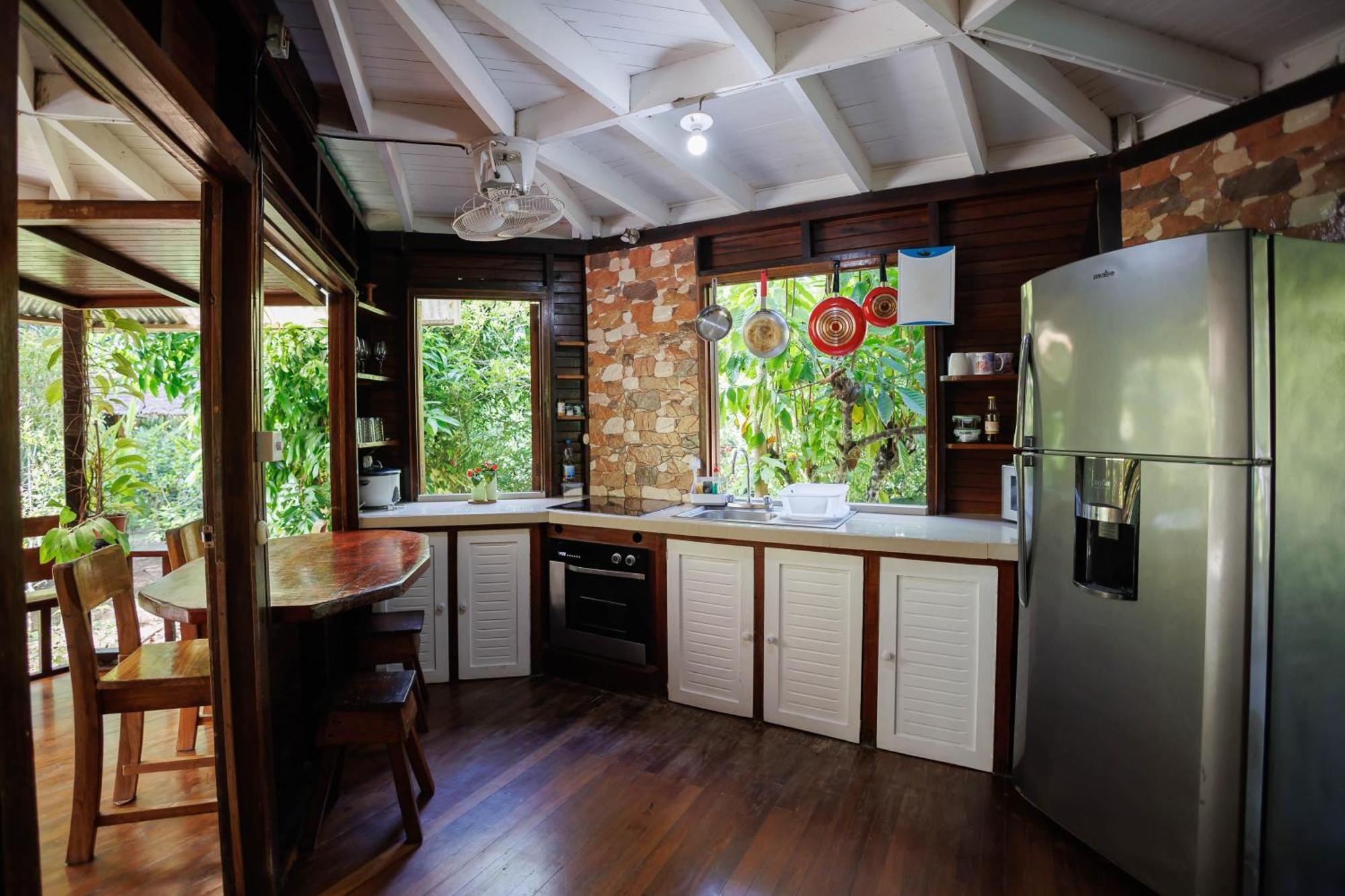 Bungalows Aché Cahuita Exterior foto